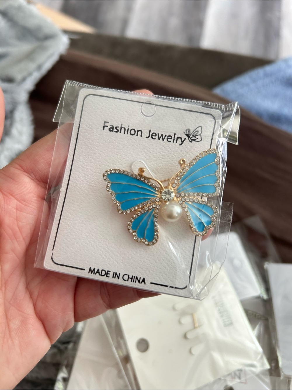 4/$50 Fashion Jewelry Turquoise Blue Butterfly Brooch with Pearl